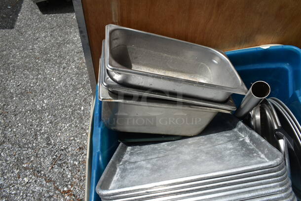ALL ONE MONEY! Lot of Poly Bins and Metal Baking Pans.  - Image 3 of 4