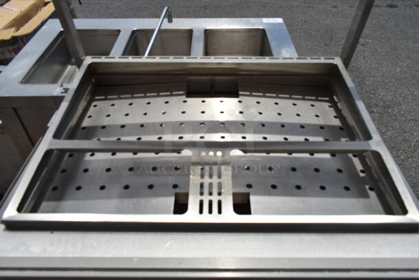Roundup DCH-220CT Stainless Steel Commercial Countertop Heated Station. 120 Volts, 1 Phase. Tested and Working! - Image 3 of 5
