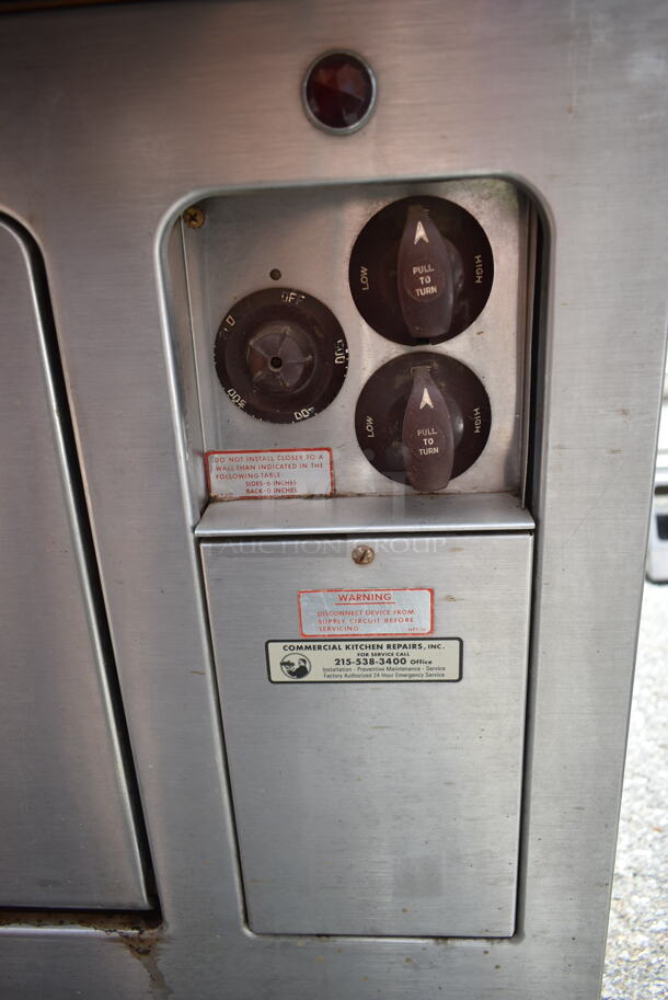 Stainless Steel Commercial Electric Powered Flat Top Griddle w/ Oven. 250 Volts, 3 Phase.  - Image 3 of 4