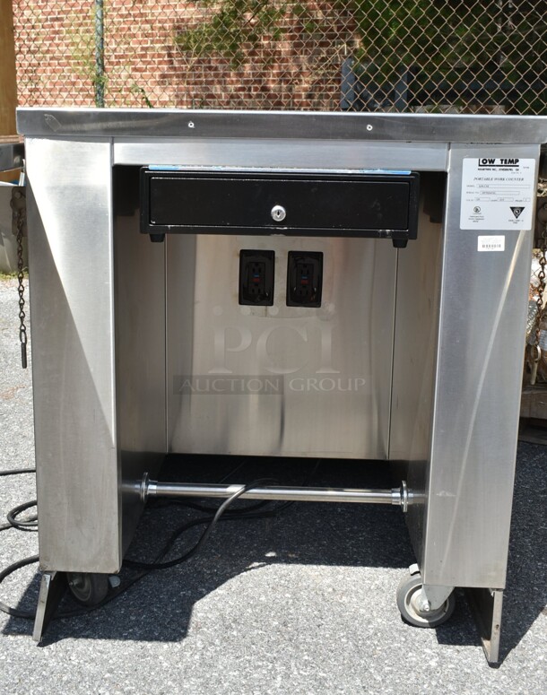 Low Temp K50-CSE Stainless Steel Cashier Station w/ 2 Tray Slides on Commercial Casters. 120 Volts, 1 Phase.  - Image 3 of 6