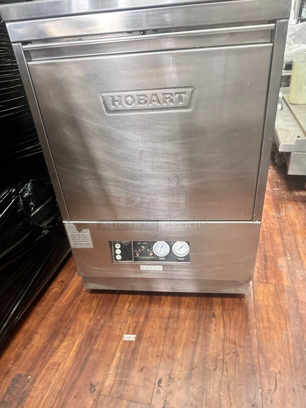 Hobart SR24H 24 inch High Temp Undercounter Dishwasher 120/208v 1ph Working - Image 5 of 10
