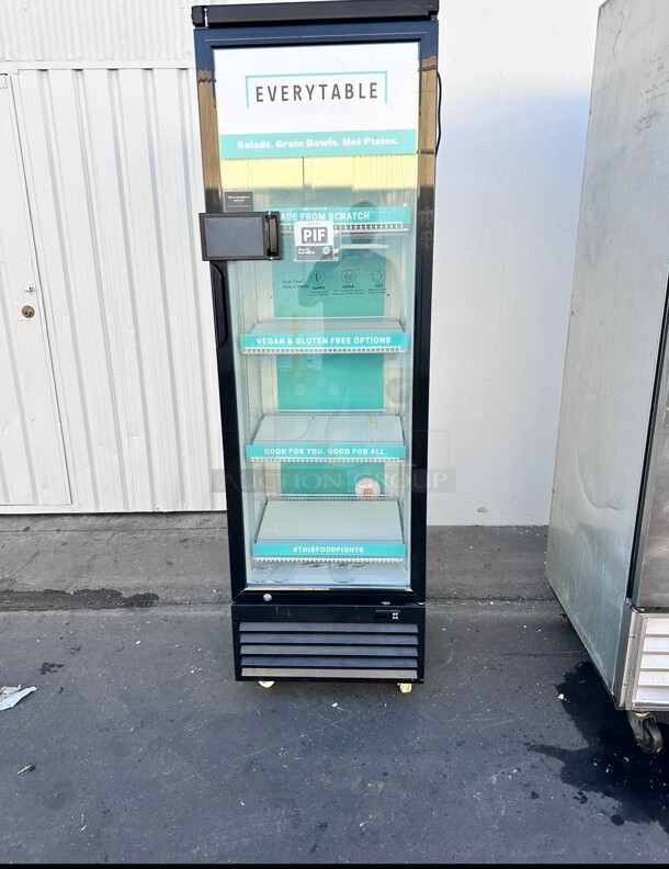 Late Model Atosa P380WA 22 cu ft Single Glass Section Refrigerated Merchandiser 115 Volt Working - Image 2 of 11