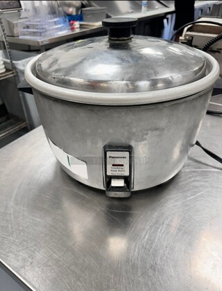 Panasonic SR-42HZP 37 Cup (23 Cup Raw) Rice Cooker / Warmer - 120V Working