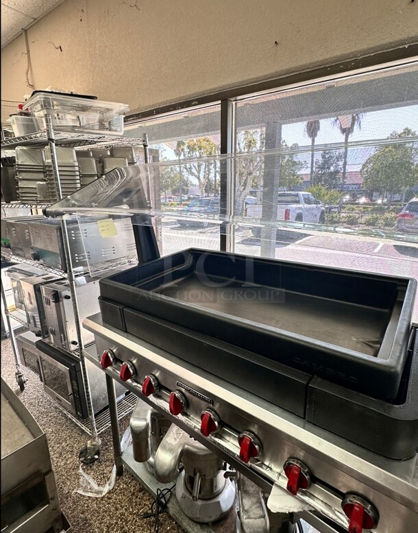 Cambro BUF48 42 x 24 x 7 Black Buffet Bar Base With Sneeze Guard Great For Salsa Bar - Image 2 of 11