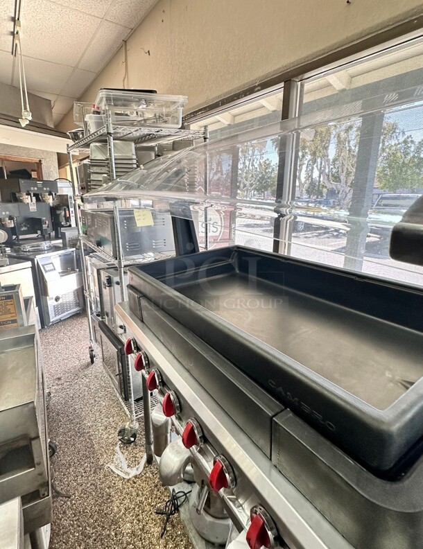 Cambro BUF48 42 x 24 x 7 Black Buffet Bar Base With Sneeze Guard Great For Salsa Bar - Image 5 of 11