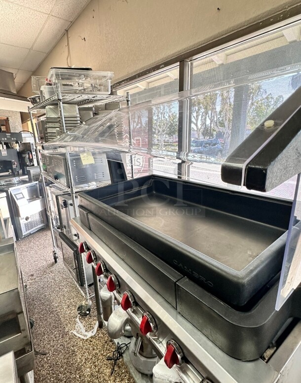 Cambro BUF48 42 x 24 x 7 Black Buffet Bar Base With Sneeze Guard Great For Salsa Bar - Image 6 of 11