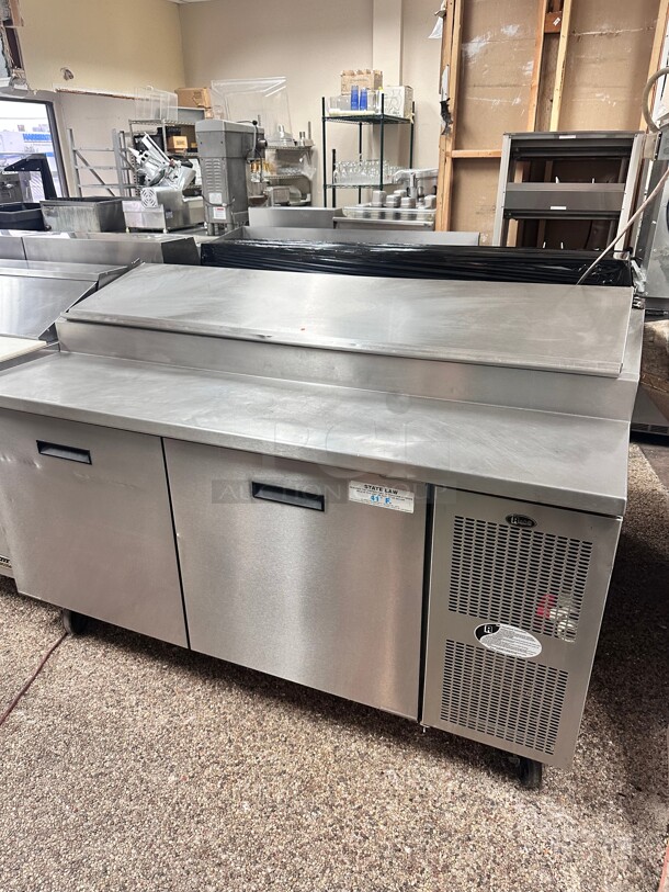 Used Randell 8268N-290 68 inch Pizza Prep Table w/ Refrigerated Base, 115v Working - Image 2 of 3