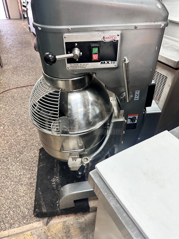 Late Model Used Avantco MX30 30 Qt. Planetary Floor Mixer with Guard, & Standard Accessories - 120V, 1 3/4 hp Working - Image 3 of 7