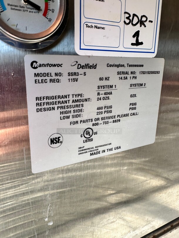 Late Model Delfield SSR3-S Specification Line Three-Section Full Door Reach-In Refrigerator 115 Volt Working - Image 5 of 7
