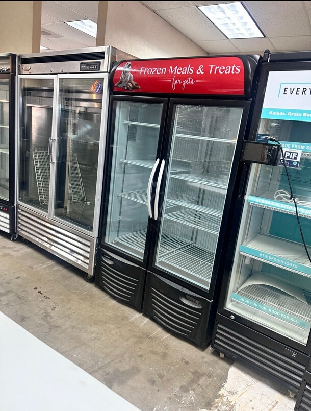 Late Model Minus Forty 43-UDGF 43 Cu Ft Double Door Freezer 115 Volt Working - Image 4 of 9
