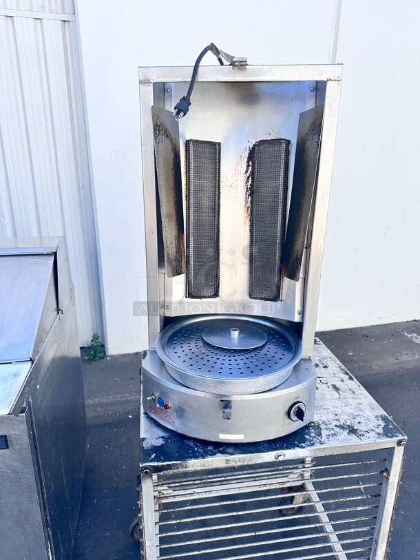 Used AutoGyros 4LG 65 lb. Vertical Natural Gas Gyro Broiler - 30,000 BTU Working - Image 8 of 8