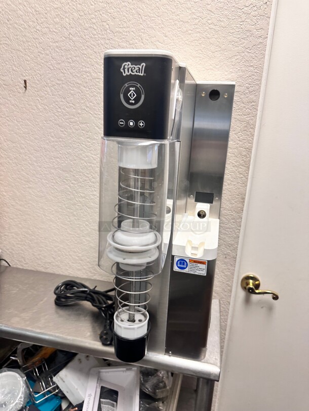 Late Model Freal FRLB7 Milkshake Blender Bar w/ Machine, Minus Forty Freezer 115 Volt Working - Image 2 of 11