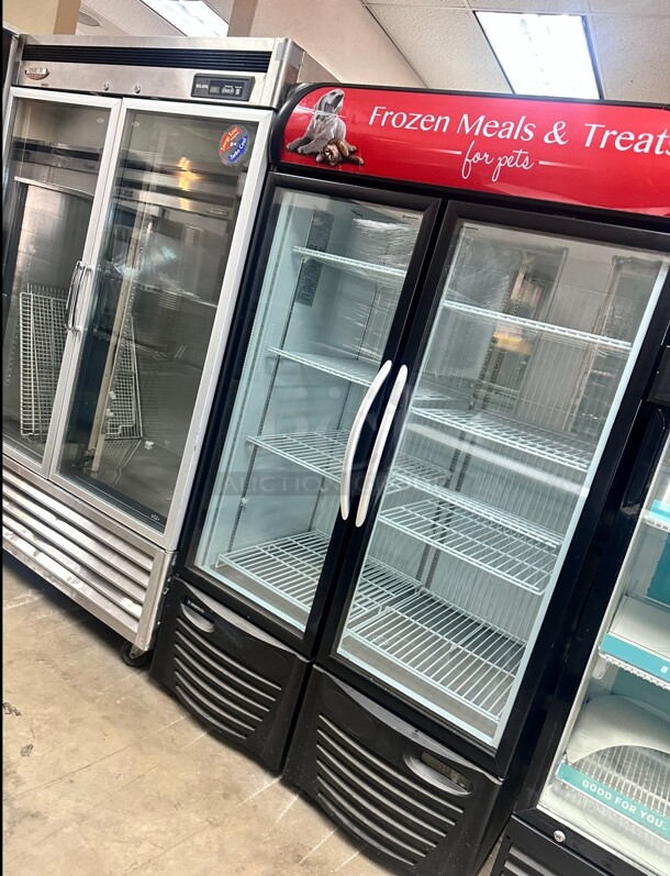 Late Model Minus Forty 43-UDGF 43 Cu Ft Double Door Freezer 115 Volt Working - Image 9 of 9