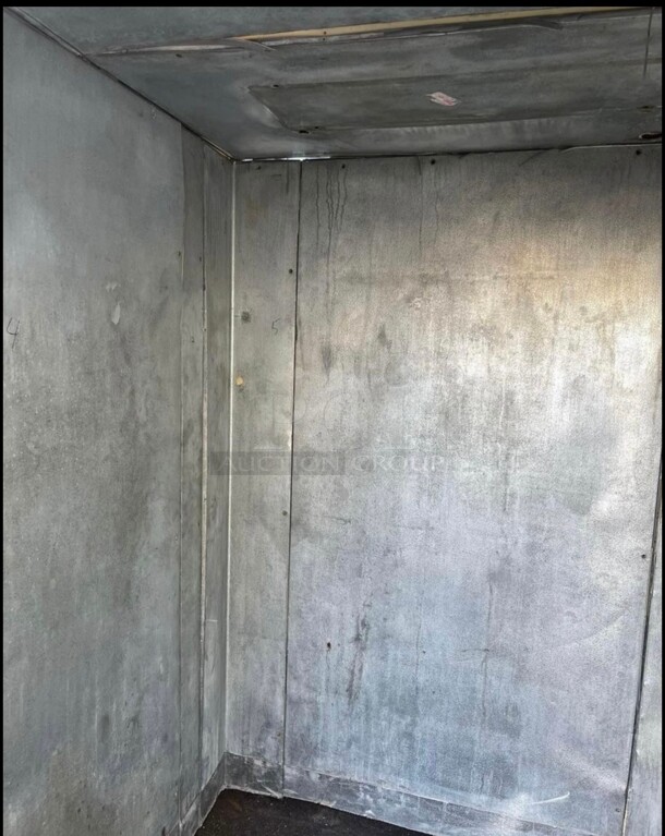 Commercial Walk-in Freezer 6 feet x6 feet Complete With Fan and Compressor  - Image 4 of 9