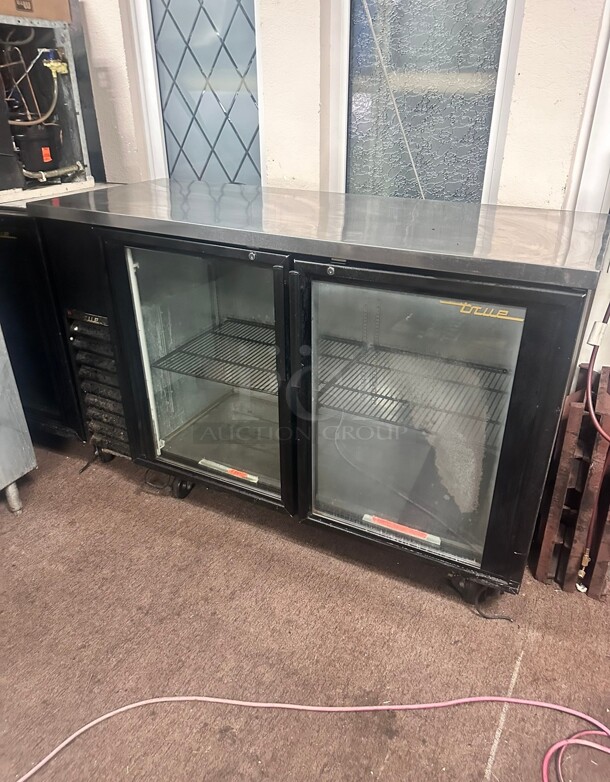 Used True TBB-24-60G 60 inch Bar Refrigerator - 2 Swinging Glass Doors, Black, 115v Working - Image 2 of 6
