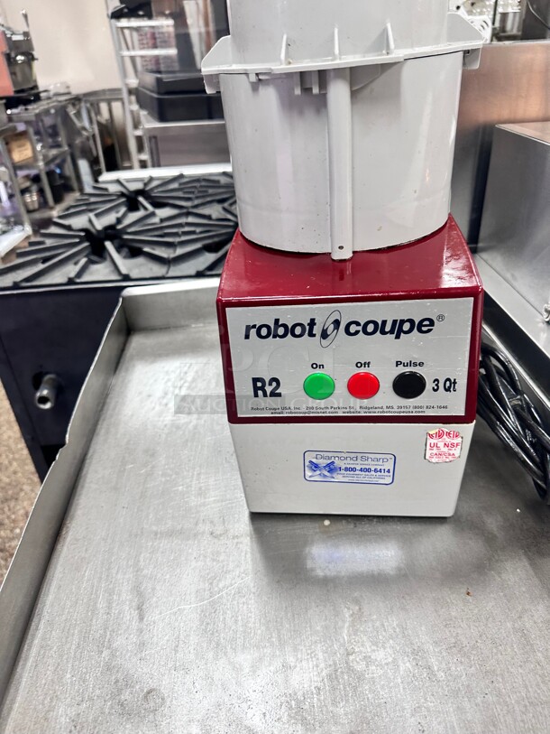 Robot Coupe R2 Food Processor with 3 Qt, Continuous Feed & 2 Discs - 1 hp 115 Volt Works - Image 2 of 8