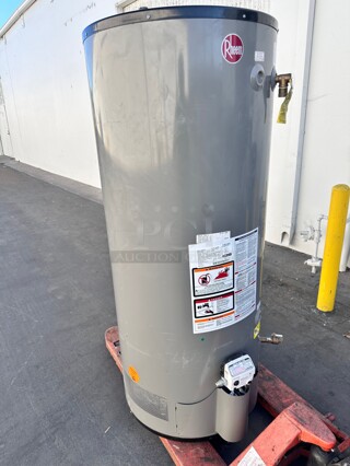 Late Model Rheem Performance 98 Gal. Tall 6-Year 75,100 BTU Ultra Low NOx Natural Gas Water Heater Working