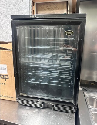 VINOTEMP 60 BOTTLE BUILT-IN OR FREESTANDING CELLAR 115 Volt Working