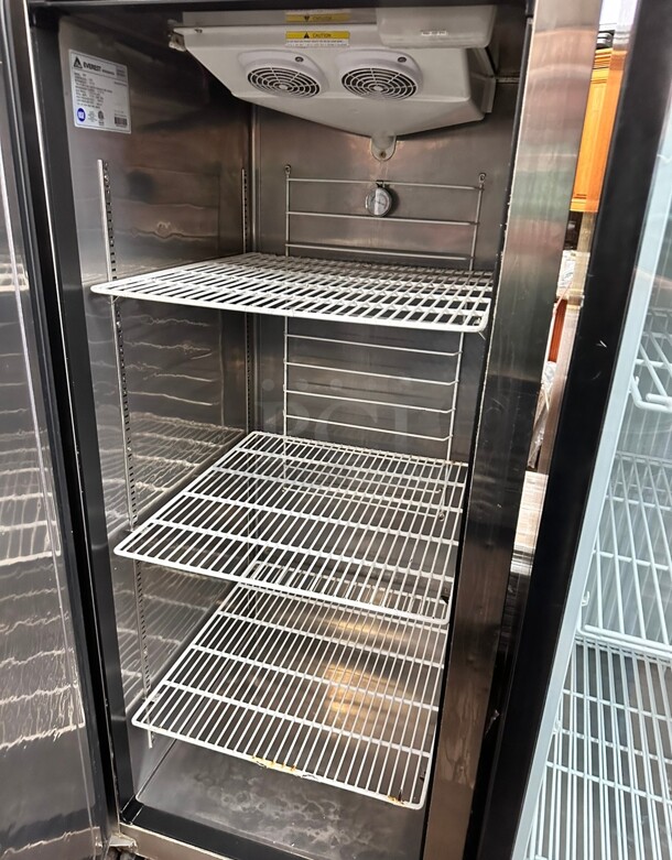 Used EVEREST ESR1 29 inch Reach-in Commercial Refrigerator with Solid Door, One Section, 23-Cubic Feet, Stainless Steel, NSF 115 Volt Working - Image 3 of 6