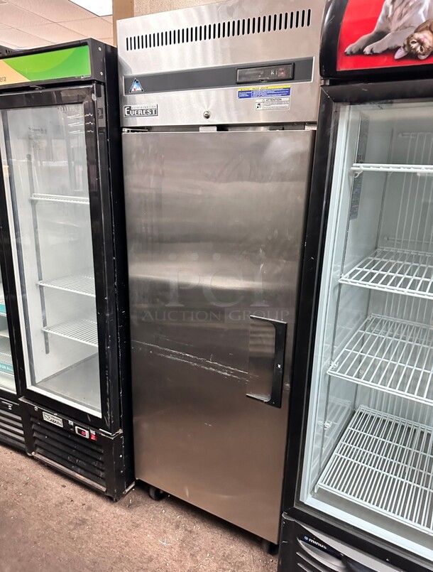 Used EVEREST ESR1 29 inch Reach-in Commercial Refrigerator with Solid Door, One Section, 23-Cubic Feet, Stainless Steel, NSF 115 Volt Working - Image 4 of 6