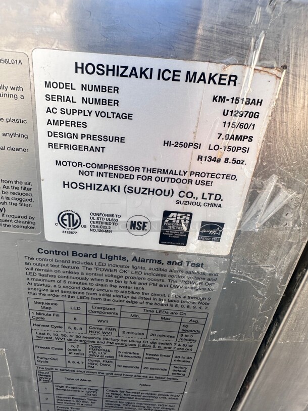 Late Model Used Hoshizaki KM-151BAH 24 inch Air Cooled Undercounter Crescent Cube Ice Machine with  Bin - 115V, 163 lb. per day Working - Image 4 of 6