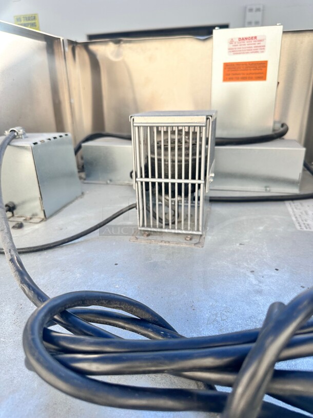 Late Model Delfield GAH1-S Full Height Insulated Mobile Heated Cabinet 208-240v/1ph - Image 5 of 7