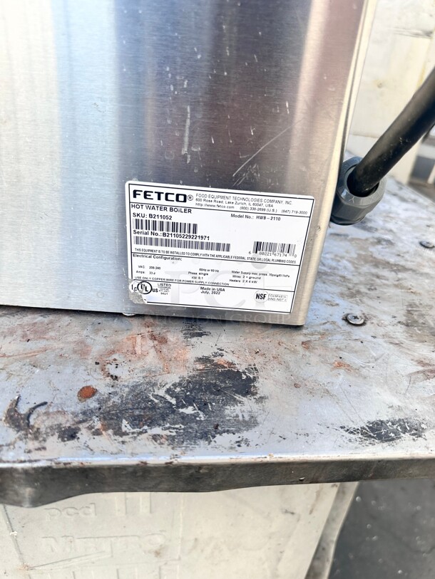 Late Model Used Fetco HWB-2110 B211051 10 Gallon Hot Water Dispenser with Touchscreen Controls - 208-240V, 6.1 kW Working - Image 7 of 11