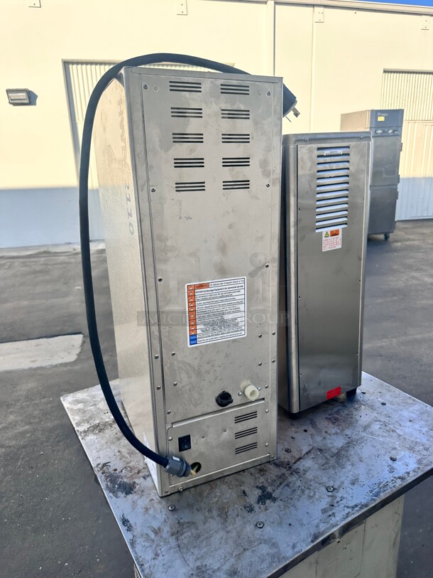 Late Model Used Fetco HWB-2110 B211051 10 Gallon Hot Water Dispenser with Touchscreen Controls - 208-240V, 6.1 kW Working - Image 11 of 11