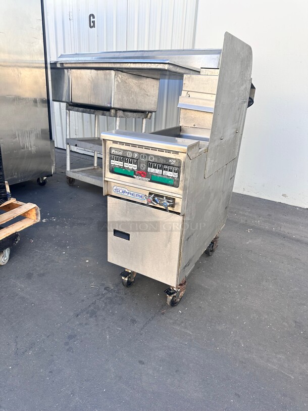 Pitco SSPG14 12 Gallon Gas Pasta Cooker w/ Digital Control - 60,000 BTU, Natural Gas Working - Image 3 of 9