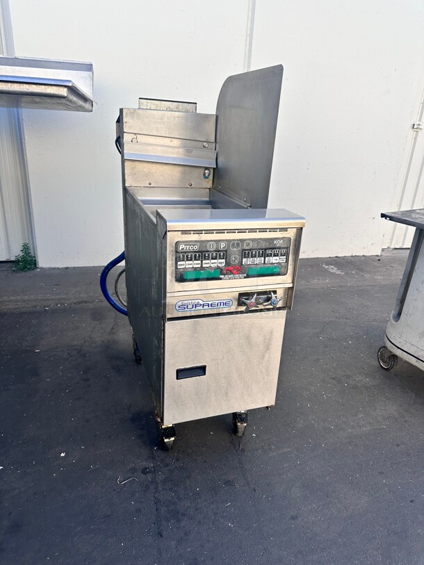 Pitco SSPG14 12 Gallon Gas Pasta Cooker w/ Digital Control - 60,000 BTU, Natural Gas Working - Image 5 of 9