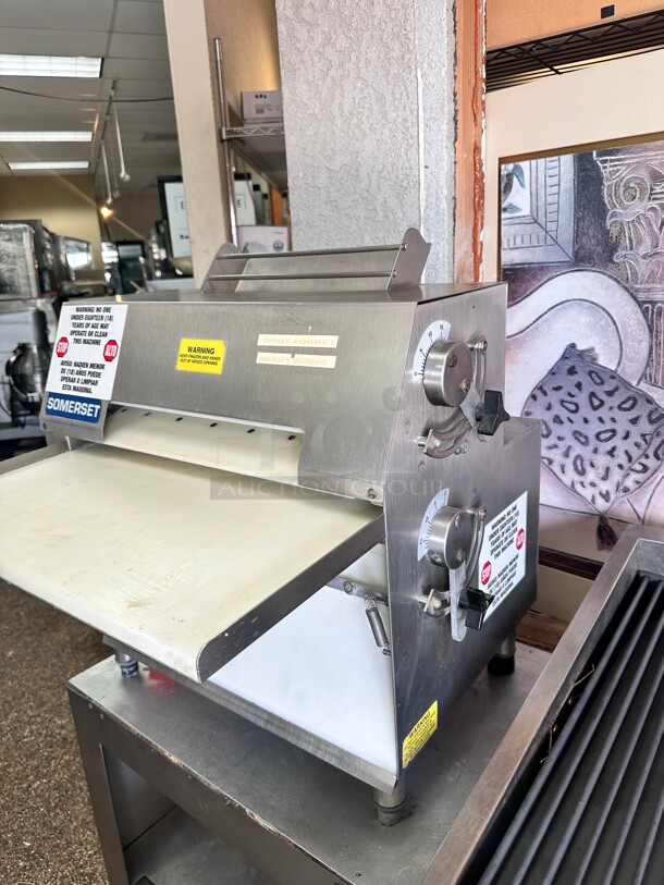 Used Somerset CDR-1550 15" Countertop Two Stage Front-Operated Dough Sheeter - 120V, 1/2 hp Working - Image 3 of 10