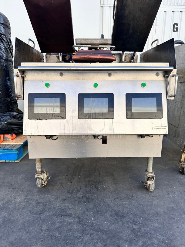 Late Model Used Garland Xpress XPG36 NAT 36 inch Natural Gas Clamshell Griddle with 3 Platens and EasyTouch Controls - 60,000 BTU - Image 5 of 9