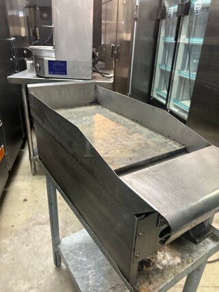 American Range ACCG-12 12 inch Wide Commercial Gas Griddle With 3/4 inch Thick w 1 Burner Working
