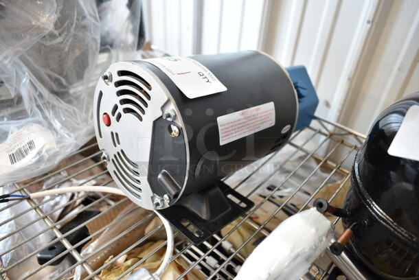 BRAND NEW SCRATCH AND DENT! Pitco 60143513-CL Pump And Motor Assy. 115/230 Volts, 1 Phase.   - Image 2 of 7