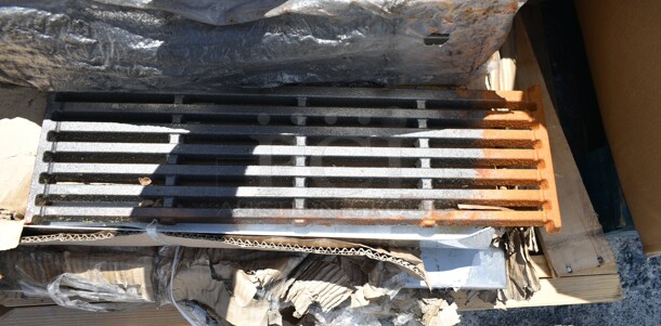 4 BRAND NEW SCRATCH AND DENT! Charbroiler Grates. 4 Times Your Bid!  - Image 1 of 3