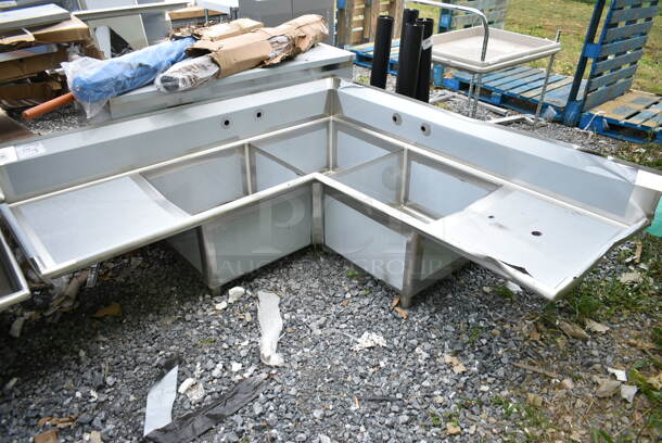 BRAND NEW SCRATCH AND DENT! Regency 600S3242424C Stainless Steel Commercial 3 Bay L Shaped Sink w/ Left Side Drain Board. No Legs. Bays 24x24. Drain Boards 22x26 - Image 2 of 8
