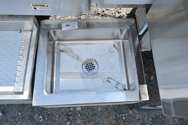 BRAND NEW SCRATCH AND DENT! Regency 600SM16206 25" 16 Gauge Stainless Steel One Compartment Floor Mop Sink - 20" x 16" x 6" Bowl - Image 3 of 4