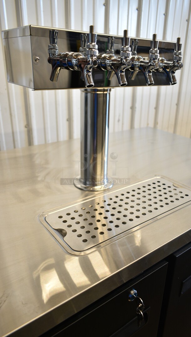 BRAND NEW SCRATCH AND DENT! 2024 Avantco 178UDD2HC Stainless Steel Commercial Black Kegerator / Beer Dispenser with (1) 2 Tap Tower - (2) 1/2 Keg Capacity. 115 Volts, 1 Phase. Tested and Working! - Image 3 of 9