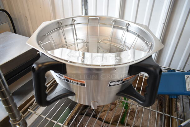 ALL ONE MONEY! Lot of BRAND NEW SCRATCH AND DENT! Items Including Bunn 233326430001 Metal Coffee Brew Basket, Bunn 233401140000 Metal Iced Tea Brew Basket and Bunn Filters. - Image 5 of 8