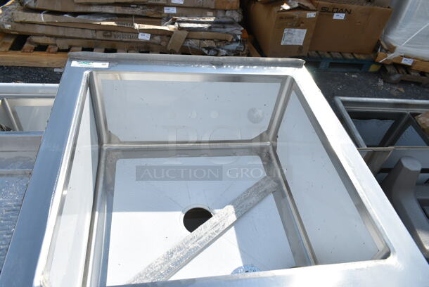 BRAND NEW SCRATCH AND DENT! Regency 600SM242412 29" 16-Gauge Stainless Steel One Compartment Floor Mop Sink - 24" x 24" x 12" Bowl - Image 3 of 4