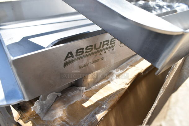 7 BRAND NEW SCRATCH AND DENT! Items; Assure 177AOGT1227 12 1/4" x 27" x 4" Add-On 2 Burner Griddle Top, Regency F12B5532D Double Speed Rail, Regency 600CR8 FIFO Wire Can Rack, Black Poly Strips. 7 Times Your Bid! May Be Missing Pieces. - Image 4 of 9