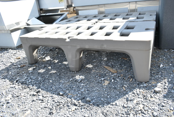 2 BRAND NEW SCRATCH AND DENT! Metro HP2248PD 48" x 22" x 12" Bow Tie Dunnage Rack - 3000 lb. Capacity. 2 Times Your Bid! - Image 4 of 6