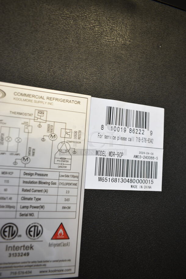 BRAND NEW SCRATCH AND DENT! KoolMore MDR-9CP Stainless Steel Commercial Single Door Reach In Cooler Merchandiser. 115 Volts, 1 Phase. Tested and Working! - Image 5 of 5