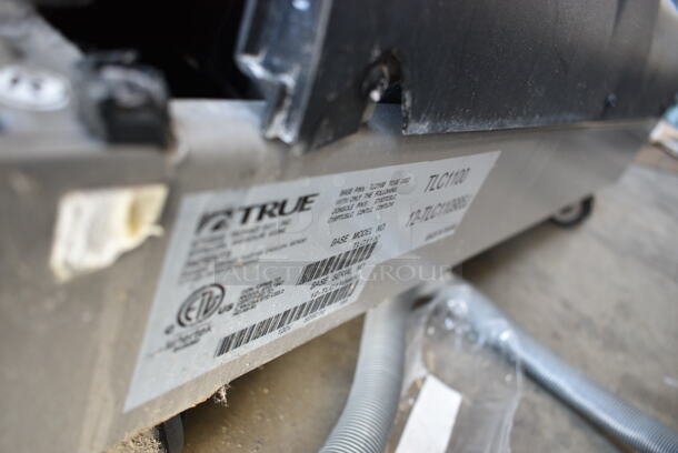 True TLC1100 Metal Floor Style Treadmill. 120 Volts, 1 Phase. Tested and Powers On But Parts Do Not Move - Image 7 of 8
