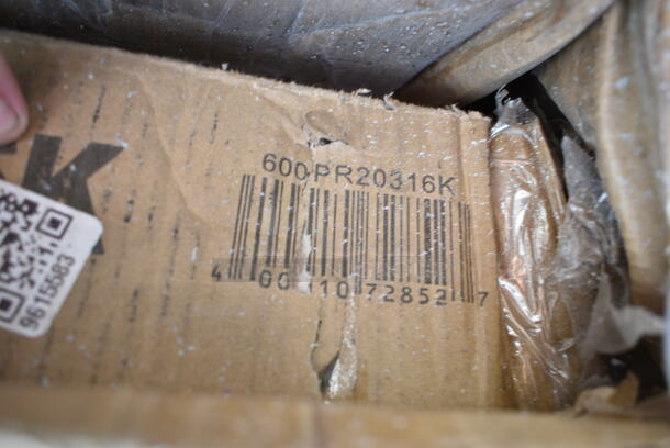 BRAND NEW SCRATCH AND DENT! Regency 600PR20316K 20 Pan End Load Stainless Steel Bun / Sheet Pan Rack - Unassembled. May Be Missing Pieces. - Image 2 of 2