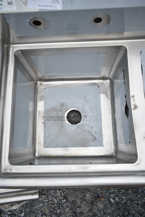 BRAND NEW SCRATCH AND DENT! Regency 600S1181818R 38 1/2" 16-Gauge Stainless Steel One Compartment Commercial Sink with Galvanized Legs and 1 Drainboard - 18" x 18" x 14" Bowl. No Legs.  - Image 4 of 5