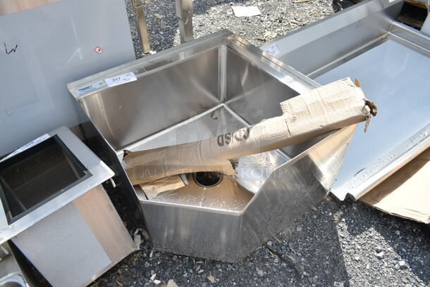 BRAND NEW SCRATCH AND DENT! Regency 600SM242412C 16-Gauge Stainless Steel One Compartment Corner Mop Sink with Notched Front - 24" x 24" x 12" Bowl - Image 3 of 6
