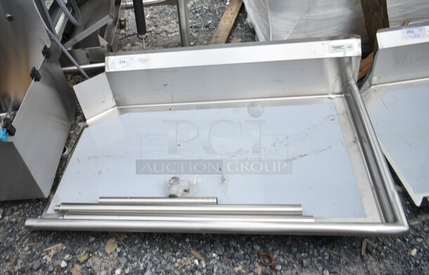 BRAND NEW SCRATCH AND DENT! Regency 600CDT48R Stainless Steel 16 Gauge 5' Clean Side Right Side Dish Table  - Image 2 of 5