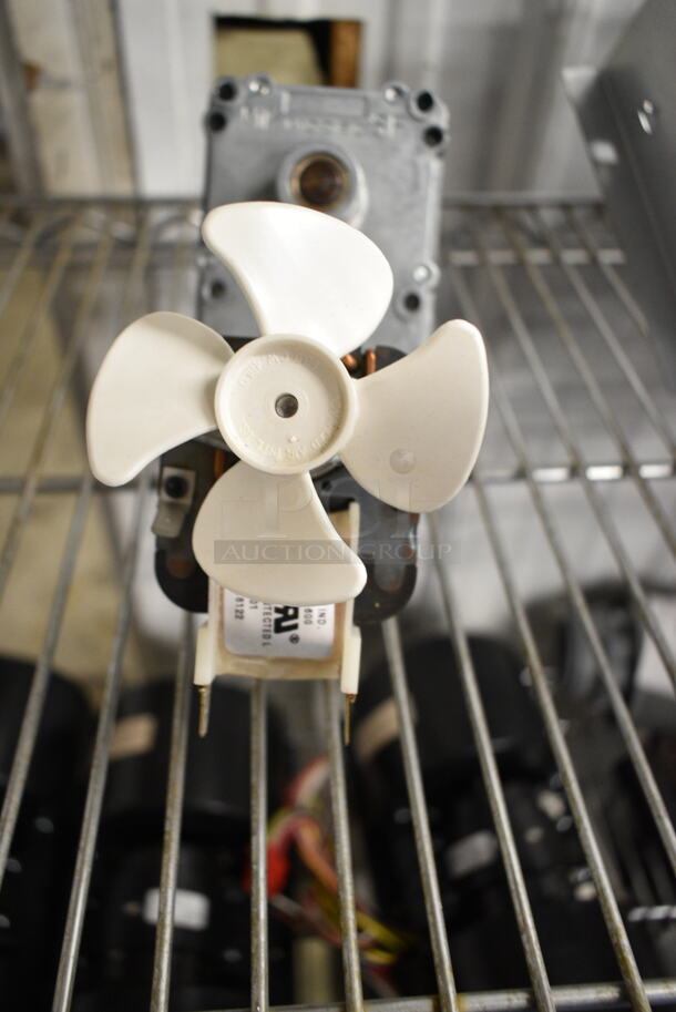 BRAND NEW SCRATCH AND DENT! Merkle Korff 3732UP-600 Fan Motor and Oh Sung OSM-3813U1 Fan Motor - Image 9 of 12