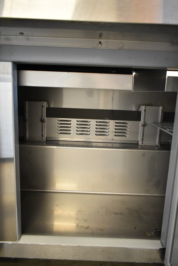 Hoshizaki SR72A-30M Stainless Steel Commercial Sandwich Salad Prep Table Bain Marie Mega Top on Commercial Casters. 115 Volts, 1 Phase. Tested and Working! - Image 6 of 8